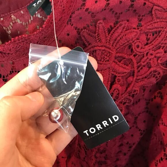 Torrid Red Lace Blouse, Long Sleeve, Puff Sleeves, Vintage inspired - Picture 14 of 16